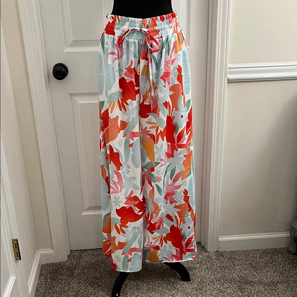Amazon Pants - Floral Wide-Leg Pants with Drawstring